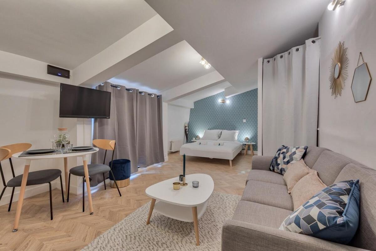 Appartement Rénové proche Arc Triomphe - 2P París Exterior foto